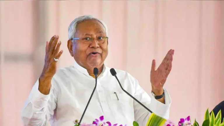 बिहार में चुनाव से पहले नीतीश सरकार की 5 बड़ी घोषणाएं – पेंशन, लोन, शादी भवन और बहुत कुछ!